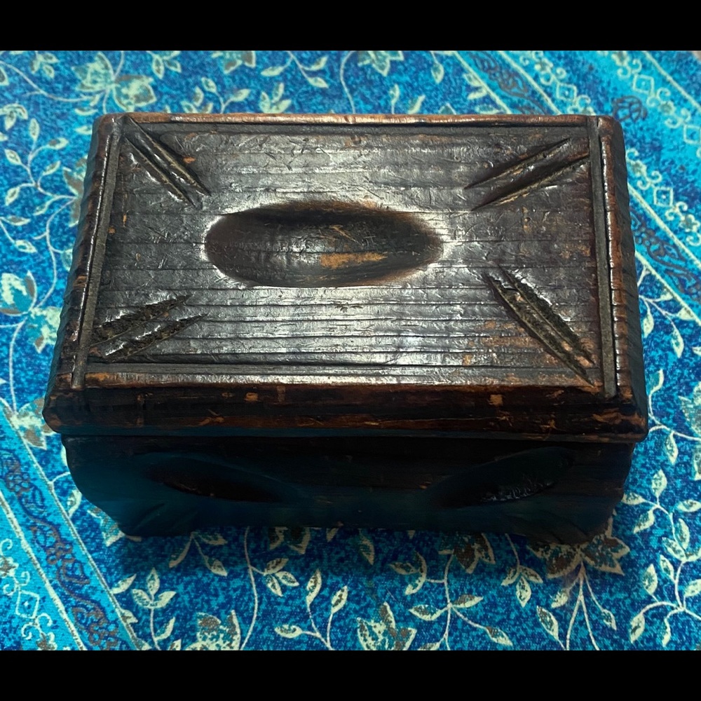 Wooden trinket box  primitive hand made appearance